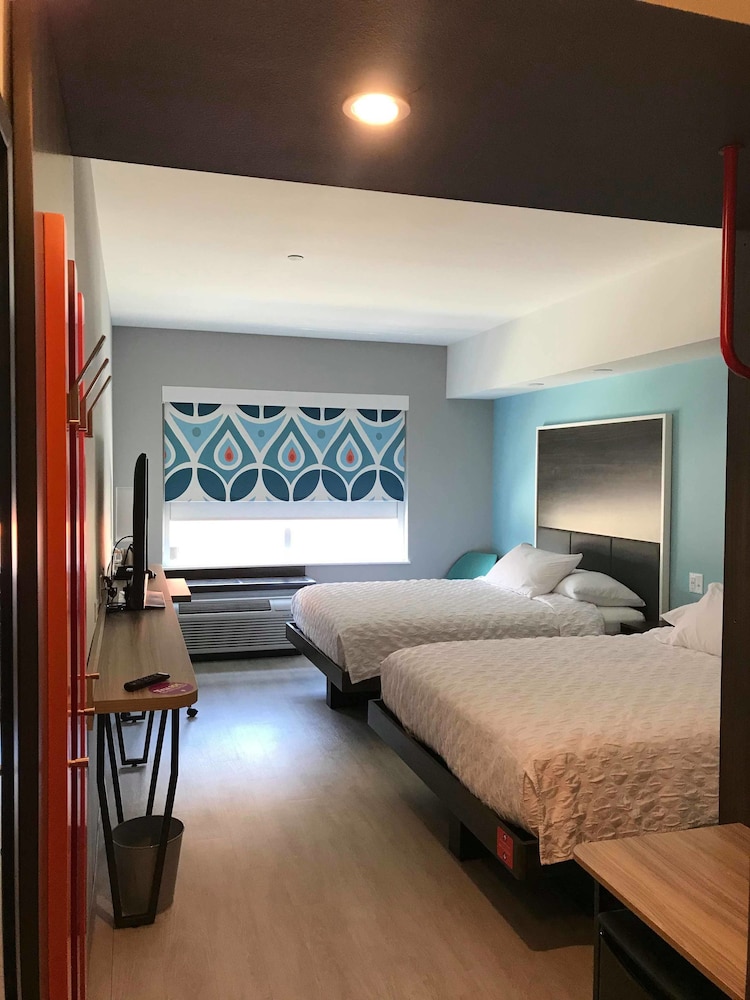 room-image