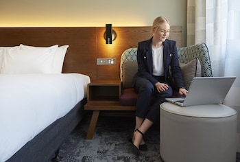 room-image