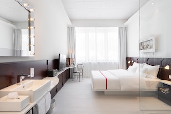 room-image