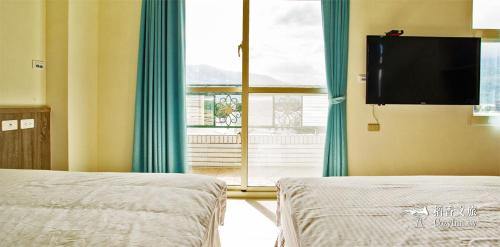 room-image