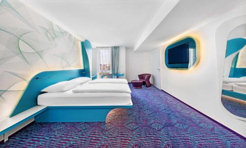 room-image
