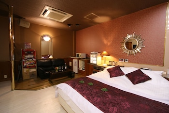 room-image