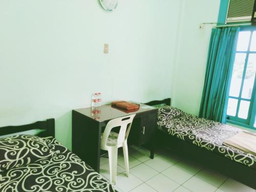 room-image