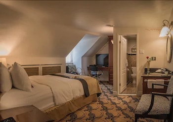 room-image
