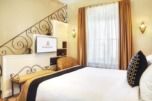 room-image