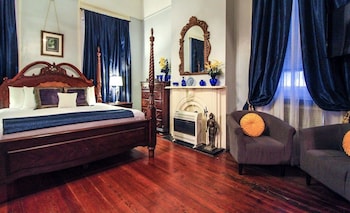 room-image