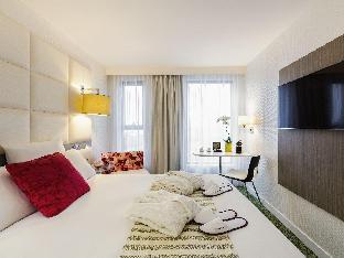 room-image