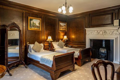 room-image