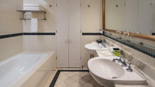 room-image