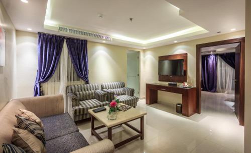 room-image