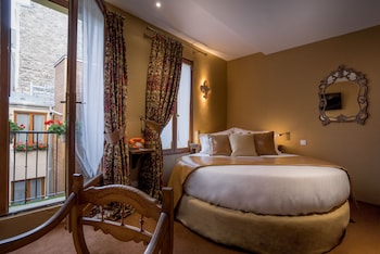 room-image