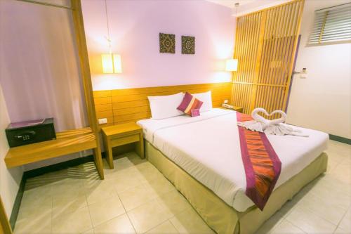 room-image