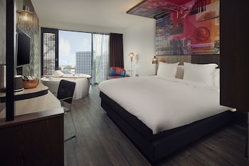 room-image