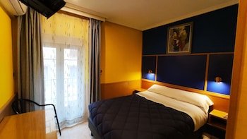 room-image