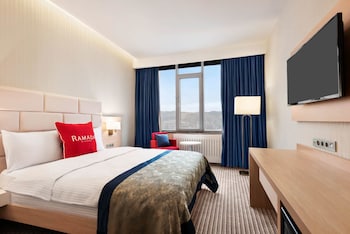 room-image