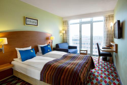 room-image
