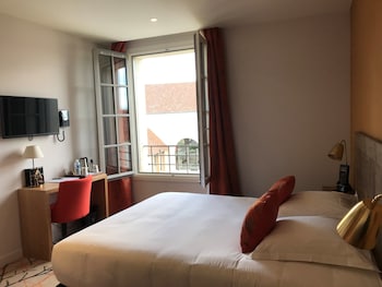room-image