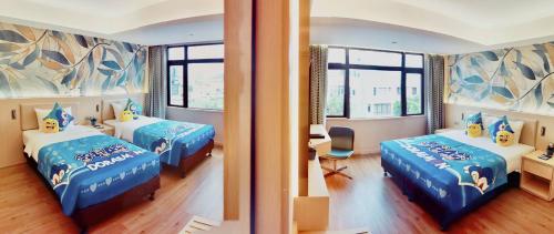 room-image