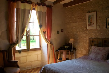 room-image