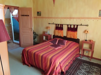 room-image