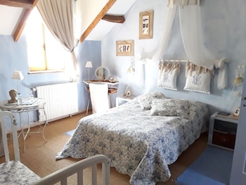room-image