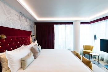 room-image