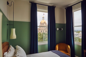 room-image