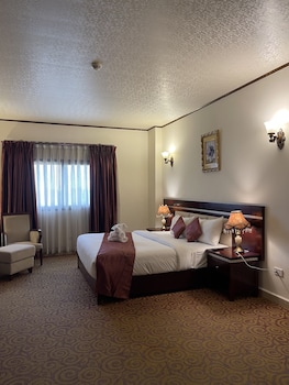 room-image