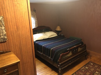 room-image