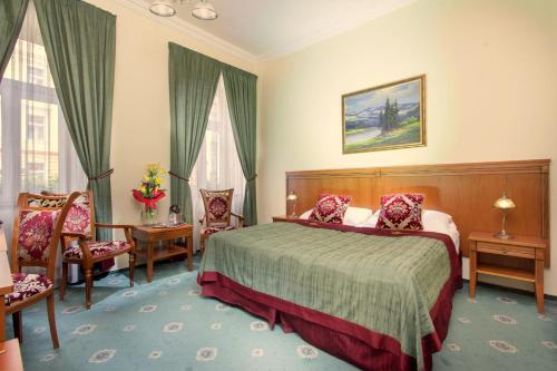 room-image