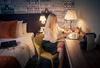room-image