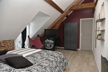 room-image
