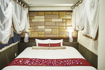room-image
