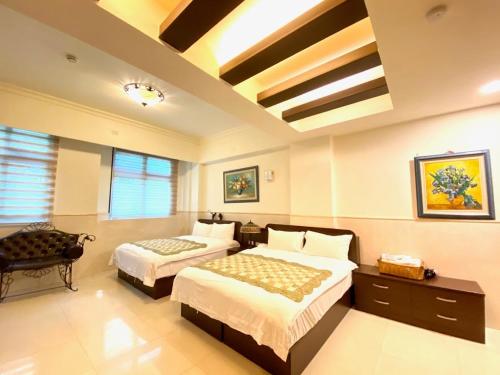 room-image