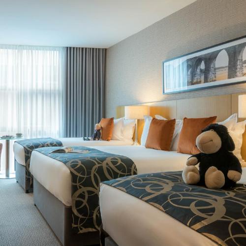 room-image