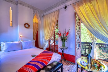 room-image