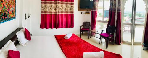 room-image