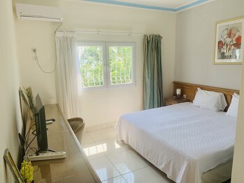 room-image