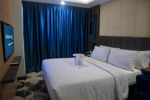 room-image
