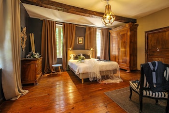 room-image