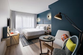 room-image