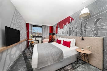 room-image