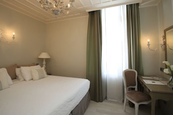 room-image