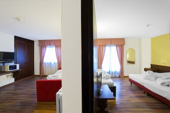 room-image