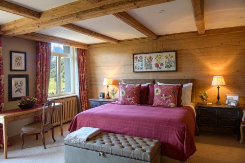 room-image