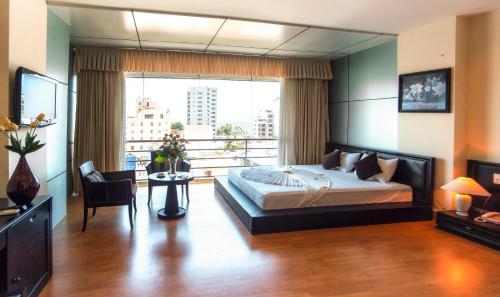room-image