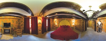 room-image