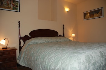 room-image