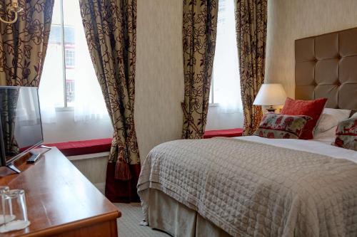 room-image