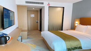 room-image